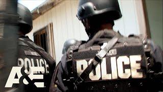 Dallas SWAT: Narcotics Carry Out Giant Raid On a Little House | A&E