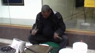 Awesome street drummer in NYC