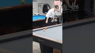 동네당구장 "뒤를 돌아본 이유?ㅋ"