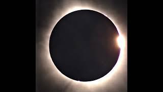 Total Solar Eclipse 2024 - Oakville/Burlington, Ontario, Canada. Time Lapse & Real Time Totality.