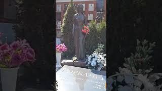Могила президента М.С. Горбачева и Р.М. Горбачевой на Новодевичьем кладбище Москвы