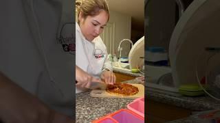 Packing a home made pizza for my daughter school lunch #shorts #pizza #schoollunch #pizzalover