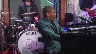 Taj Mahal & Keb’ Mo’ Perform “All Around the World” with Jon Batiste