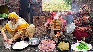 Village Life || Sham Ke Khane Mein Bnai Aloo Chicken Recipe Tandoori Roti Ke Sath || irma's family