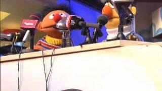 Bert en Ernie geven een persconferentie deel 2/2