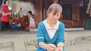 The commune official's mother forbade her son from loving Tuyet anymore.