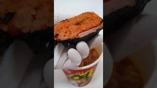 삼각김밥과 컵라면 Triangle Gimbap with Cup Ramen #korean convenience store food