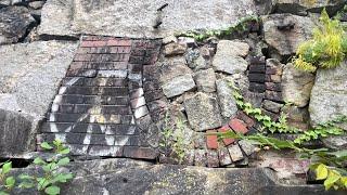 Trippin on red bricks with ShawnyBee ‍‍