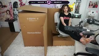 Pokimane shows off her feet...