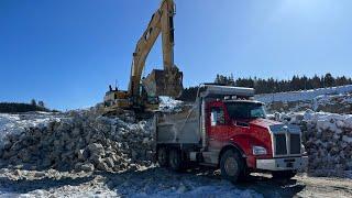 2025 KENWORTH T880 HAULING BALLAST ROCK FOR FERRY TERMINAL & ISSUES WITH TRUCK!