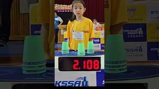 1년후가 궁금한 여학생의 컵쌓기 실력 [대단하다] 스포츠스태킹