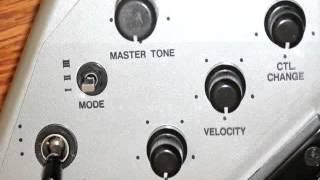 Roland GM-70 and Ibanez MC1 Vintage MIDI Guitar Synthesizer Compared - Tutorial