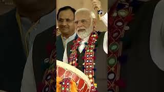 Karnataka: PM Modi plays drums during title deeds distribution ceremony in Kalaburagi