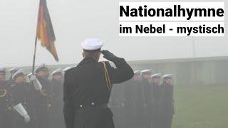 Deutsche Nationalhymne im Nebel - eine ganz besondere Atmosphäre - Marinemusikkorps Wilhelmshaven