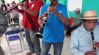 Banda de viento de San Ildefonso Salinas Oaxaca  en Gpe la Huertilla Oaxaca enero 12/2020