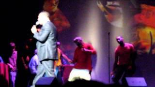 Eric Roberson adlibs song tribute to Marvin Gaye