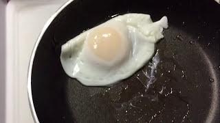 Secret to Flipping Eggs