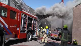 Zeer grote woningbrand in centrum van Axel - Omroep ZVL