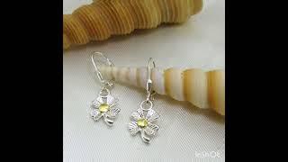 Aros trebol Plata con Oro con cierre brisura. Tienda online www.mujeryargentina.com.ar