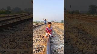 Akhir train na ruk saki #viralvideo #india #pakistan #ytshorts #ytreels #ytviral