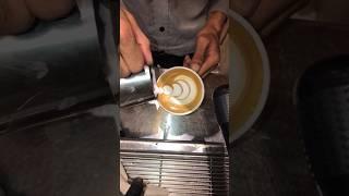 How to make a perfect Latte art tutorial #coffee#latteart #tea #latte#shorts #treanding #ytshorts