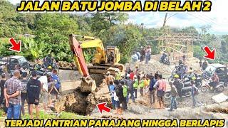 Batu Jomba Road Split & Dismantled, Long Traffic Jam Occurs