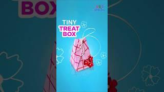 Tiny Treat Box #ventunoart #diy #craftideas #craft #diycraft #papercraft #treatbox #treatboxes