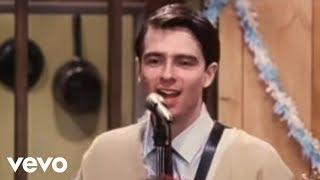 Weezer - Buddy Holly (Official Music Video)