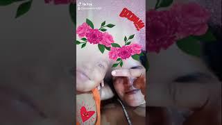 Eu  e minha filha no pisca de olho