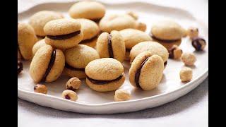 Baci di Dama Cookies (Italian Chocolate Hazelnut Cookies)