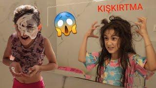 EYLÜL'E KIŞKIRTMA!! Poyraz Eylül Ablasına Komik Şakalar Yaptı Eylül Çıldırdı. Komik Video | fun kids