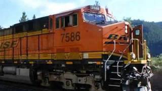 BNSF 7586 Climbs Out of Feather River Canyon at Quarry Road, Keddie, CA