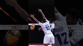 Boyer’s monster block for Leon ‍ #epicvolleyball #volleyballworld #volleyball