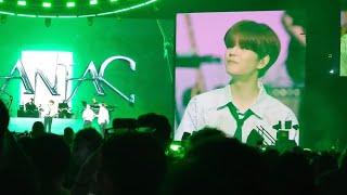 Seungmin of stray kids singing High by 5 Seconds of Summer