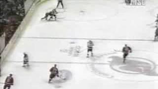 2000-01 Round 1/Game 1: Bobby Holik Goal(2)