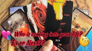 Who is coming in love? Ex or Next?️‍ Hindi tarot card reading | Timeless | Love tarot reader