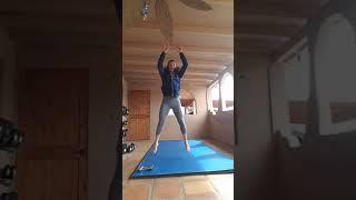 30 minute HIIT & Kickboxing workout video with Apex MMA champion Nicole
