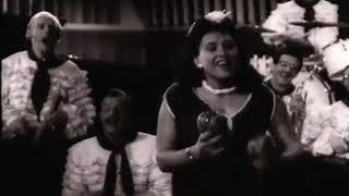 Maria Zamora - Bailando La Guaracha - Latin / Spanish musica nostalgic (Official Music Video)