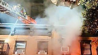 {EARLY ARRIVAL}~FDNY BOX 0765~FDNY BATTLING A 10-75 FIRE ON 9TH AVENUE IN MANHATTAN, NEW YORK CITY.