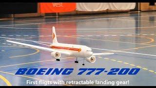 XXL indoor rc Boeing 777 - Crash and first flights with retracts!