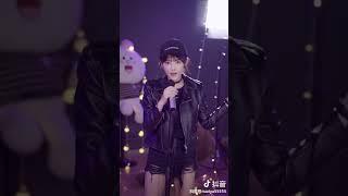 [抖音tiktok]人美歌甜的人气网红兔子牙 带来超好听的《沙漠骆驼》