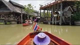 The Pattaya Floating Market  (Il mercato galleggiante di Pattaya)