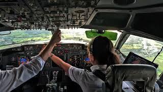 Beautiful Female Pilot Landing Her Boeing B737-700 | Cockpit View | GoPro