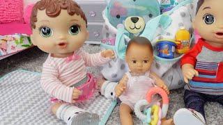 Baby Alive Abby and Drake packing for vacation baby Alive videos