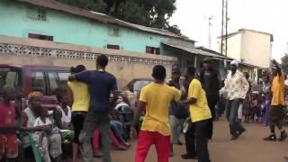 Djembefola Mamadouba Camara solos at a doundounba