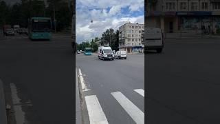 Автобус НЕФАЗ-5299 по 79 маршруту на Новосибирской улице.