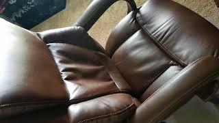 La-Z-Boy Delano Review - This Thing Is Super Comfy