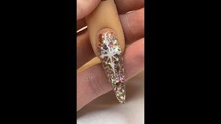 Beginner Gel Nail | Realistic Snowflake in Nail Art Tutorial