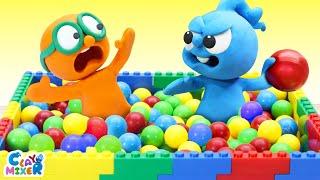 Play With Tiny In The Colorful Ball Pool| Clay Life Story | Claymixer TDC