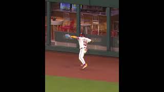 Ronald Acuña Jr. doubles up Juan Soto on an AMAZING play!